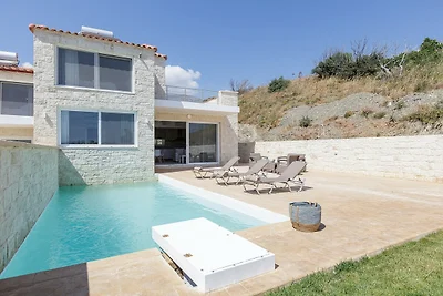 Villa in Damnoni nahe Damnoni Strand