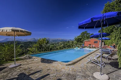 Splendido appartamento con piscina