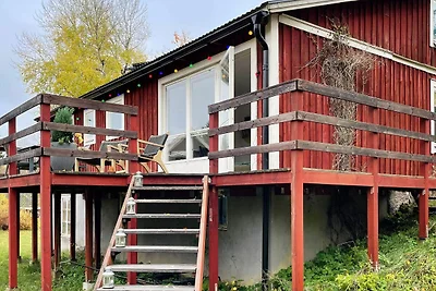 13 persone case ad KYRKHULT-By Traum