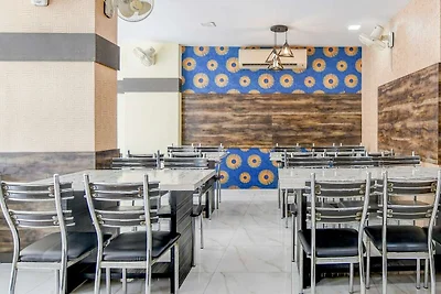 Super Hotel O Serampore Railway Station