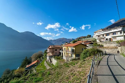 Wohnung in Nesso mit Barbecue und Wifi