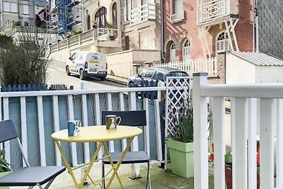 Wohnung in Ault in der Nähe der Küste der...