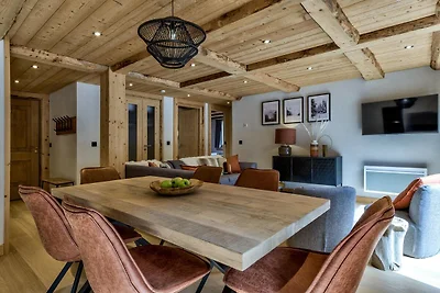 Stylish Apartment near Nursery Slope & Town...