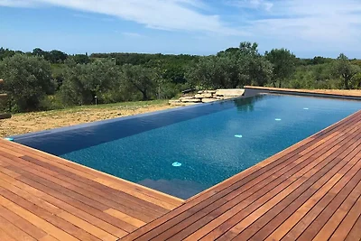 Villa Bibbona con piscina