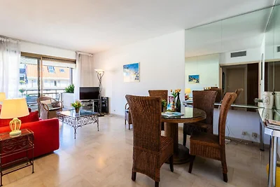 BAL584 / Große 2-Zimmer-Wohnung mit...