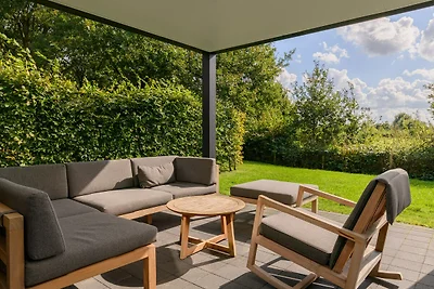 Bella villa con veranda a 4 km da Maastricht