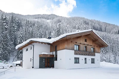 Chalet in Saalbach nahe Skipisten