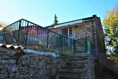 Ferienhaus mit Terrasse in Villemagne