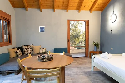 Villa mit Blick auf Tigani in Mani