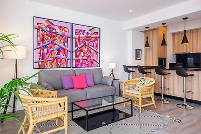 Moderno appartamento con vista mare