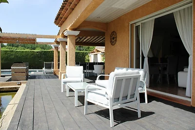 Holiday home with large garden and pool