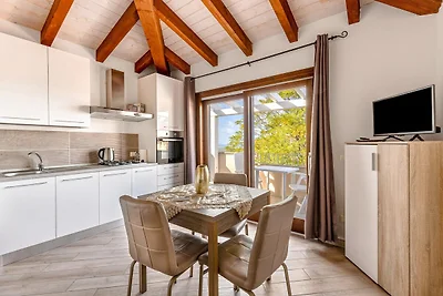 Apartment in Badesi mit Balkon