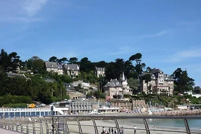 Apartment an der Côte de Granit Rose mit...