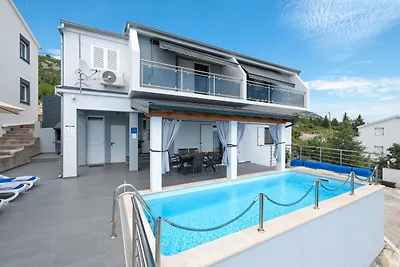 Luxusapartment mit beheiztem Pool in...