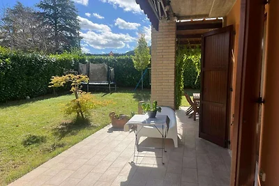 Schöne Villa mit Pool und Garten