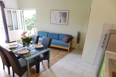 Apartments Roščić - Two Bedroom Apartment wit...