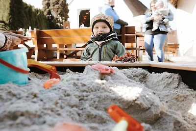 Kinderfreundliche "Dorfglück"