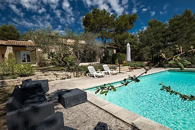 Ferienhaus in Murs mit Schwimmbecken