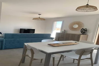 Helles Apartment mit Poolzugang
