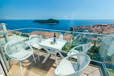 Apartments Isabora - Comfort Three-Bedroom Ap...