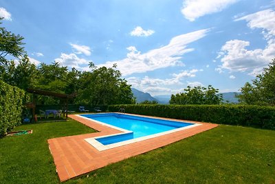 Landhaus in San Valentino mit Pool