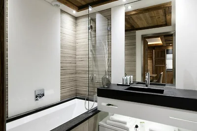 Appartamento a Chamonix con piscina a sfioro