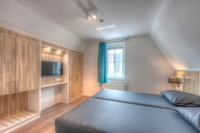 Stattliche Luxusvilla mit 2 Badezimmern, 1 km...