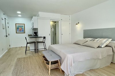 Ferienhaus mit einem Zimmer und Pool