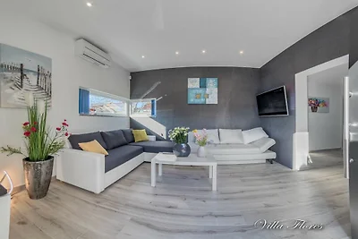 Villa in Marcana mit Schwimmbecken