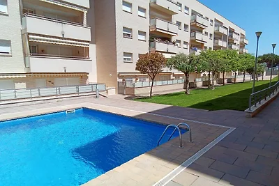 Appartement in Fenals bij Prachtige Stranden