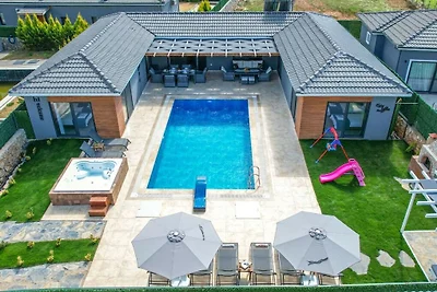 Villa in Fethiye met zwembad