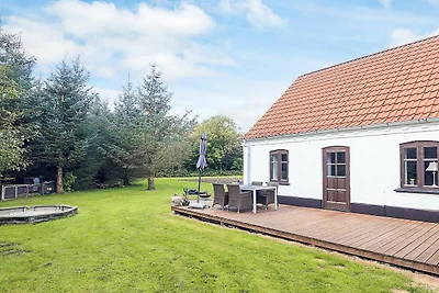 4 Sterne Ferienhaus in Asaa