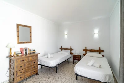 Villa in Nerja nahe Burriana Strand