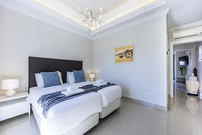 Villa in Lagos mit Golfplatzblick