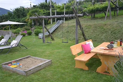 Appartamento per vacanze a Kuens con barbecue