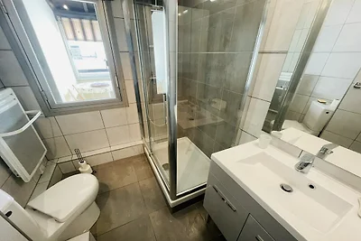 Ferienhaus am Wasser in Strandnähe