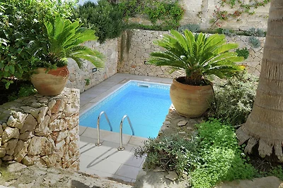 Casa vacanze con il mare a  400 metri vicino...