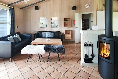 Lebendiges Ferienhaus mit Sauna in Jütland