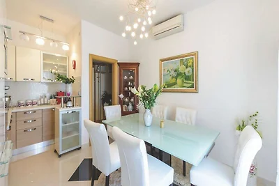 Apartment Viva la Vita - Two-Bedroom Apartmen...