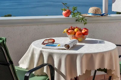Apartments Lily Studio with Terrace and Sea...
