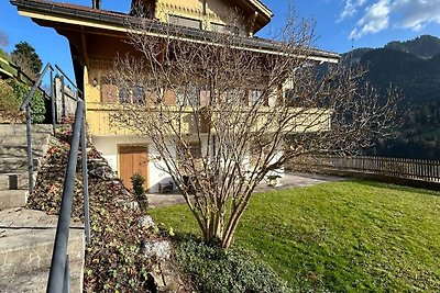 Angenehme Wohnung in Gstaad mit Garten