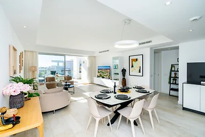 Stylish 2-Bed Apartment | Alcazaba Lagoon...