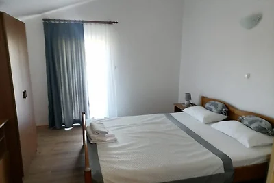Apartments Libertas - One Bedroom Apartment w...