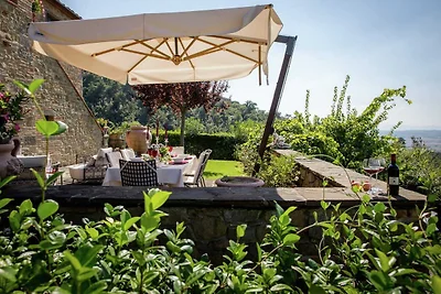 Villa lussuosa con piscina a Cortona