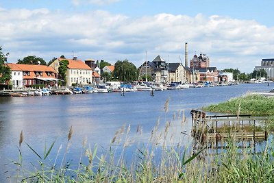 4 Sterne Ferienhaus in YNGSJÖ-By Traum