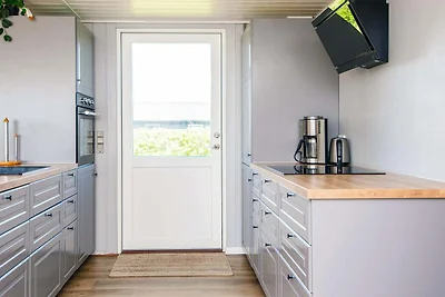 Gemutliche Kustenflucht -- By Traum...