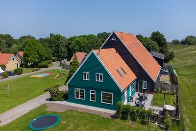 Villa in Andijk mit Whirlpool und Garten