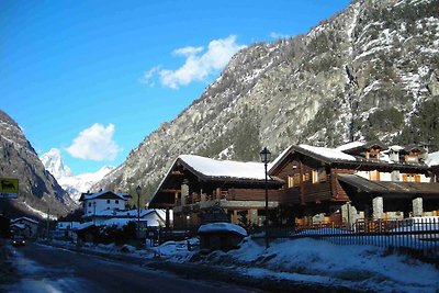 Wohnung in Antey-Saint-Andrè mit Balkon