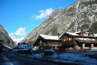 Wohnung in Antey-Saint-Andrè mit Balkon