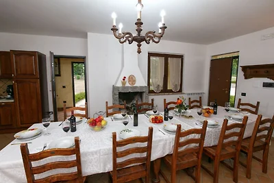 Villa a Montefiascone con spiaggia di mare